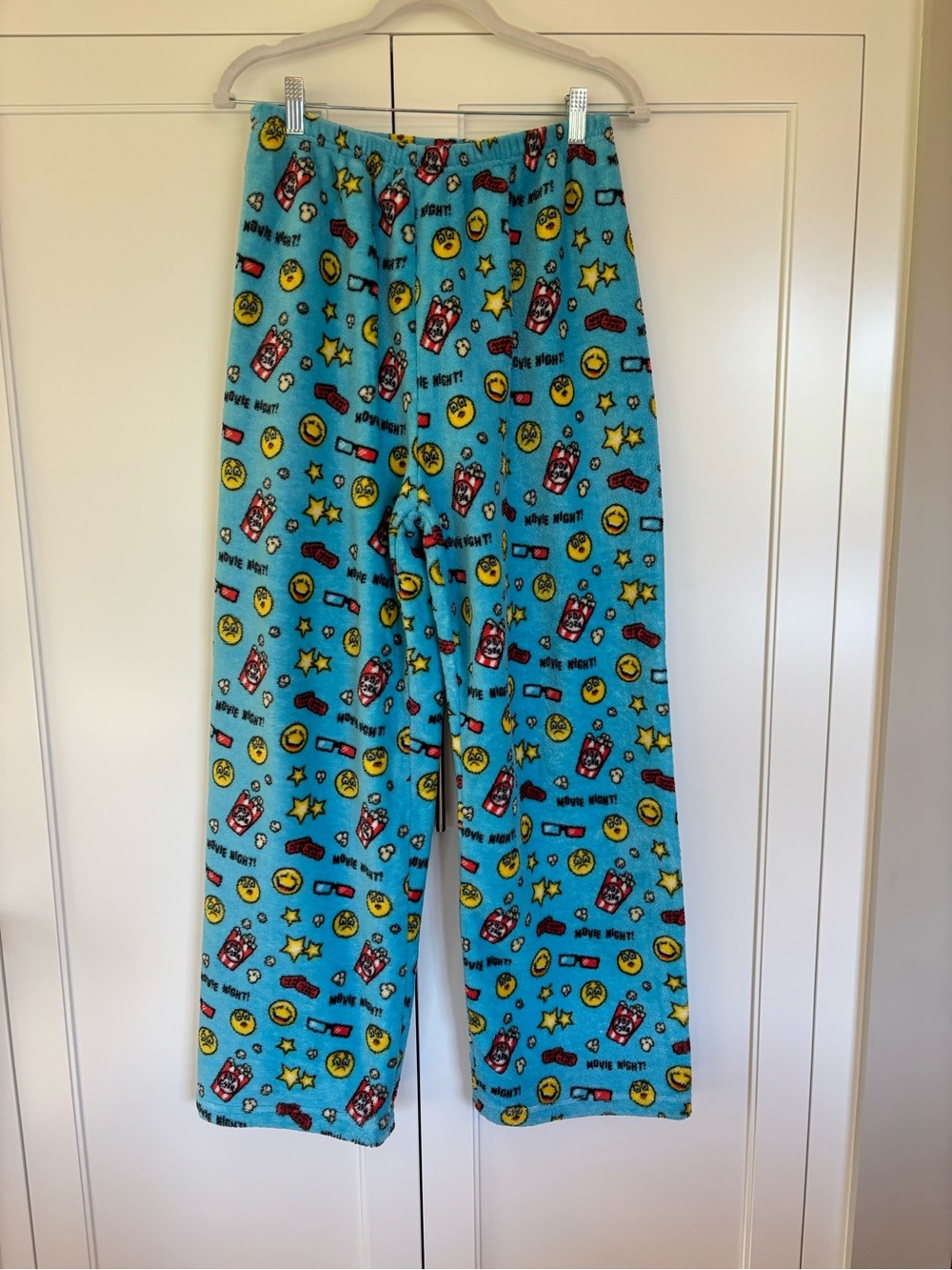 Women’s Light Blue Emoji-Print Fleece Pajama Pants